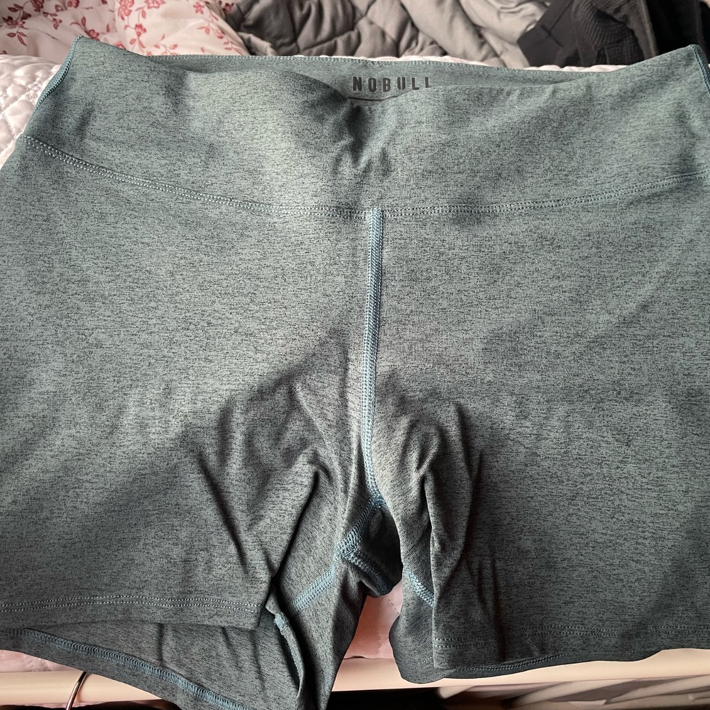 Womens nobull shorts size m, heather, teal and navy blue